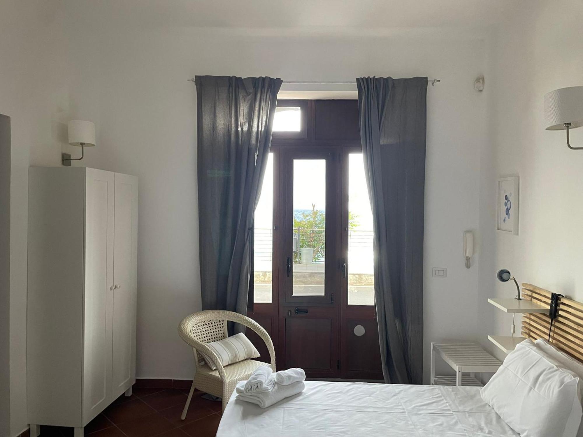 Casa Scala Hotel Acireale Eksteriør billede