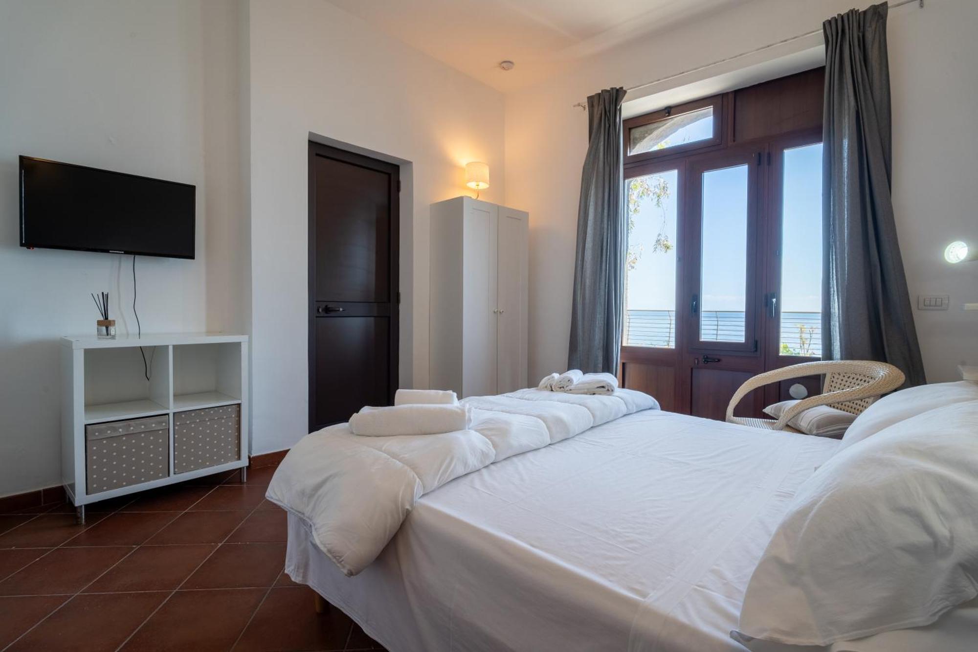 Casa Scala Hotel Acireale Eksteriør billede