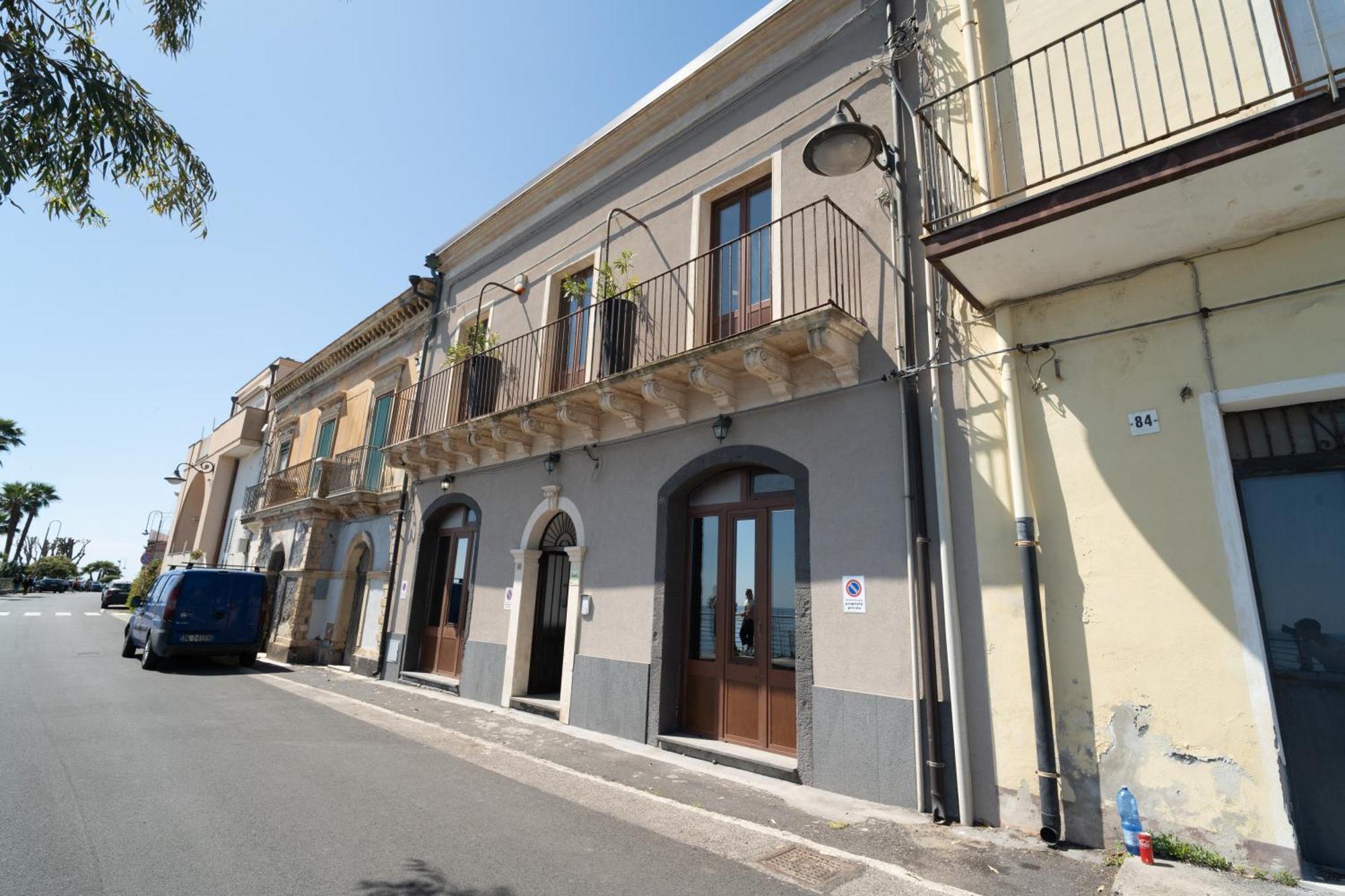 Casa Scala Hotel Acireale Eksteriør billede